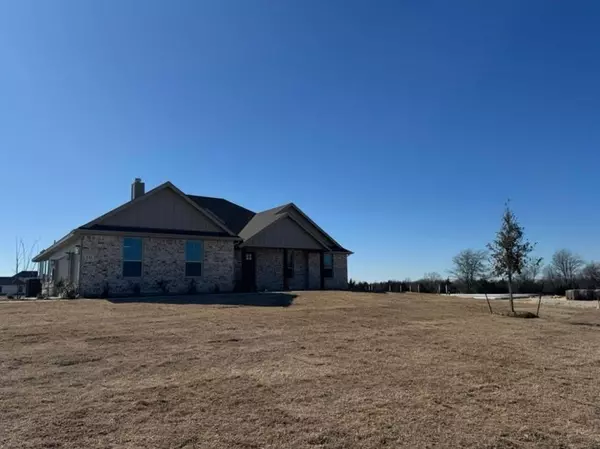 10 Louis Road, Tom Bean, TX 75489