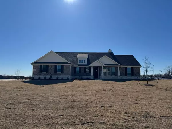 6 Ina Road, Tom Bean, TX 75489