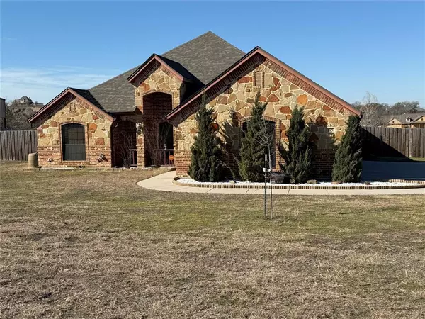 165 Churchill Circle, Weatherford, TX 76085