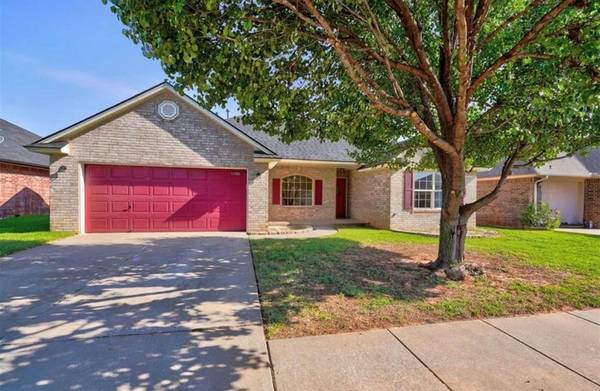 11129 SW 7th Circle, Yukon, OK 73099