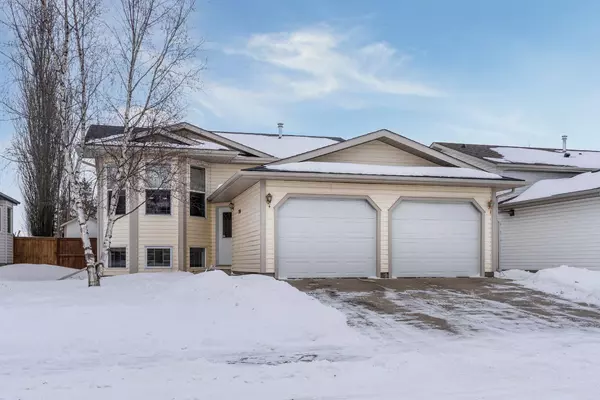 7305 42 Avenue Close, Camrose, AB T4V 4W6