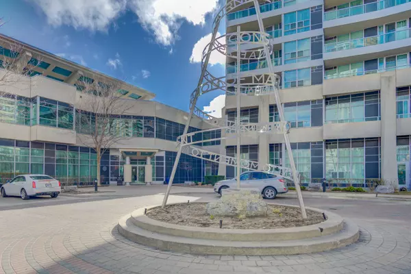 Mississauga, ON L5B 4M2,33 Elm DR W #2105