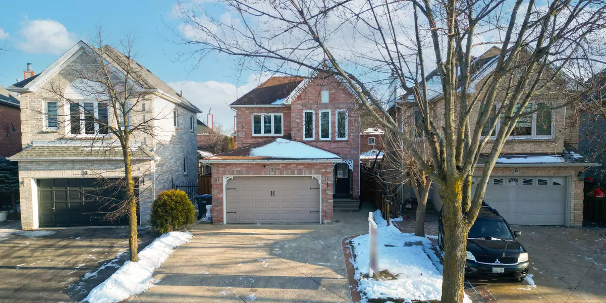 7 Hood CRES, Brampton, ON L6Y 4S6