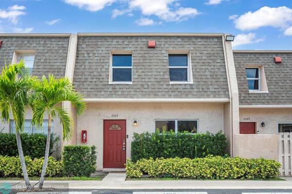 Pompano Beach, FL 33064,3305 Quail Close  #31