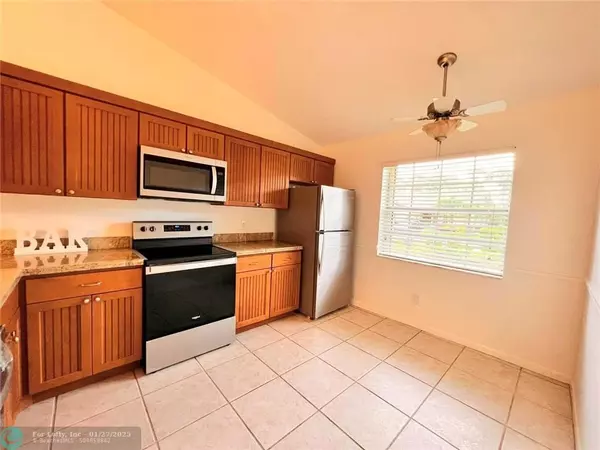 Jupiter, FL 33458,176 Bent Arrow Dr