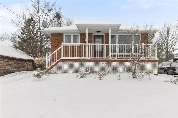 48 Ritchie AVE, Belleville, ON K8P 3W1