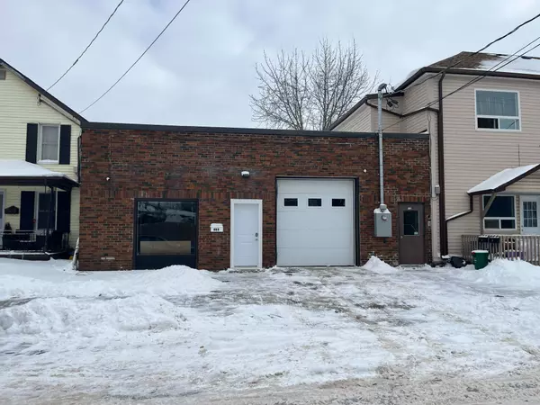 108 Duncan ST, Welland, ON L3B 2E2