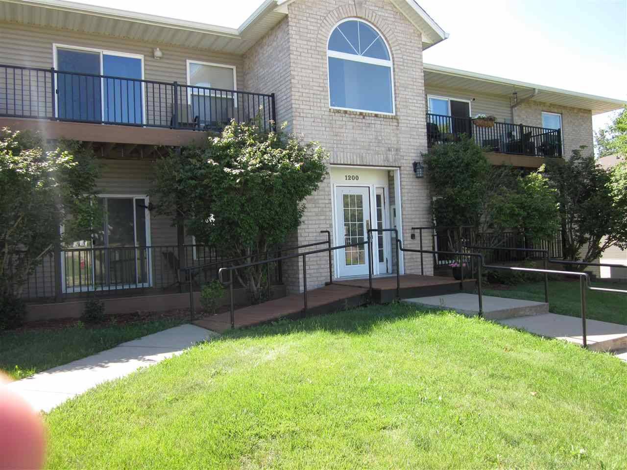 1200 23RD #4, Coralville, IA 52241
