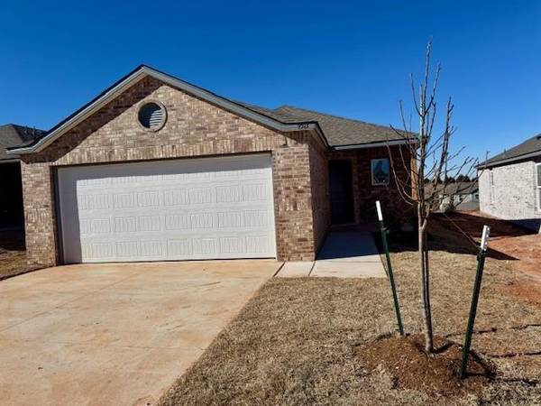 9513 Stallion Drive, Yukon, OK 73099