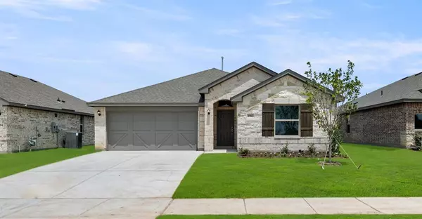 1912 Cheyenne, Cleburne, TX 76033