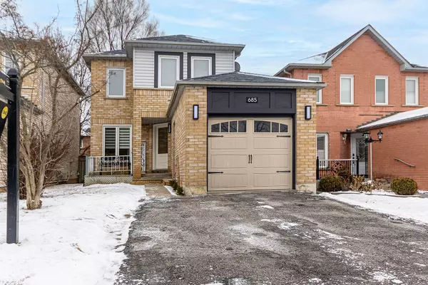 Pickering, ON L1W 3W5,685 Layton CT