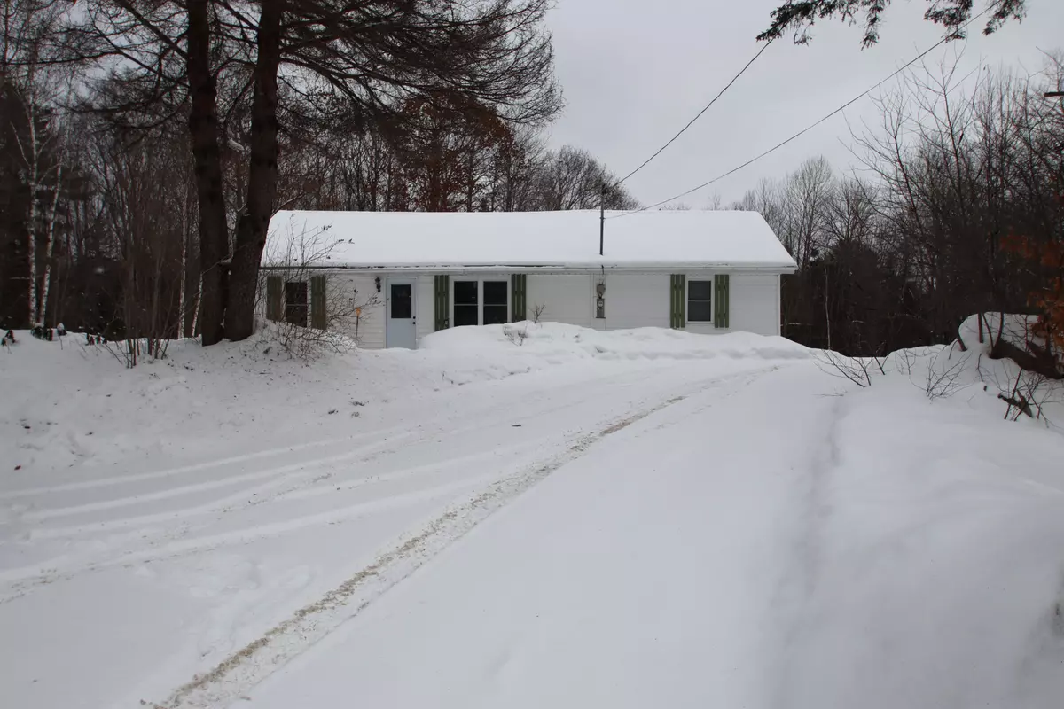 Muskoka, ON P0B 1A0,3811 Brunel RD