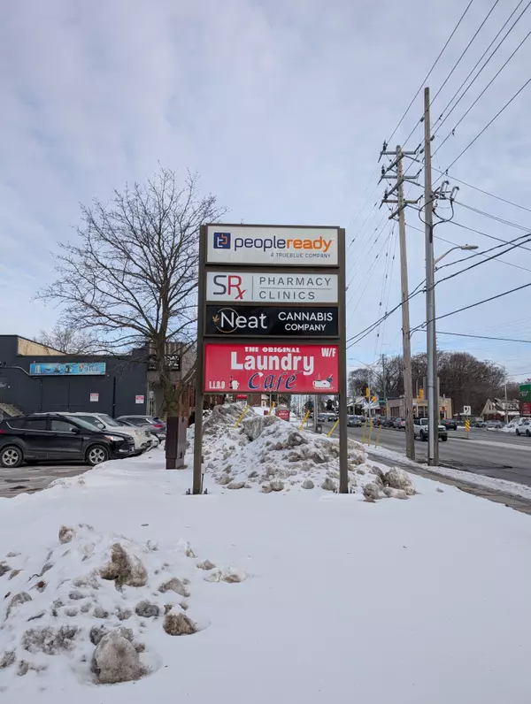 Middlesex, ON N5Y 3J1,590 Oxford ST E #B