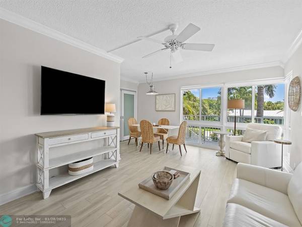 Lauderdale By The Sea, FL 33308,223 Marine Ct  #207