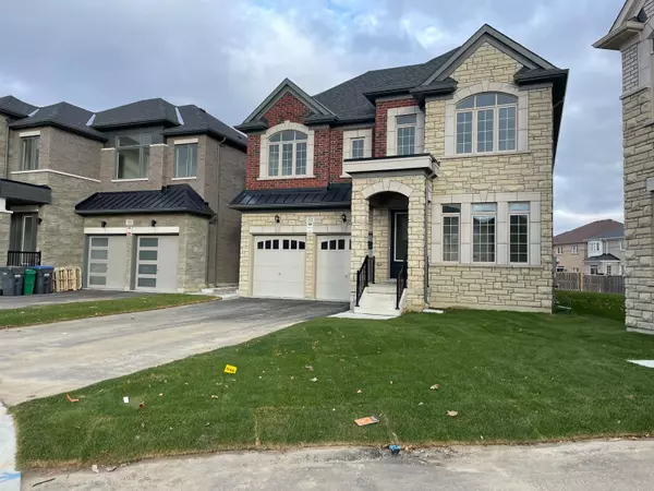 Brampton, ON L6P 4R6,31 Dolomite DR