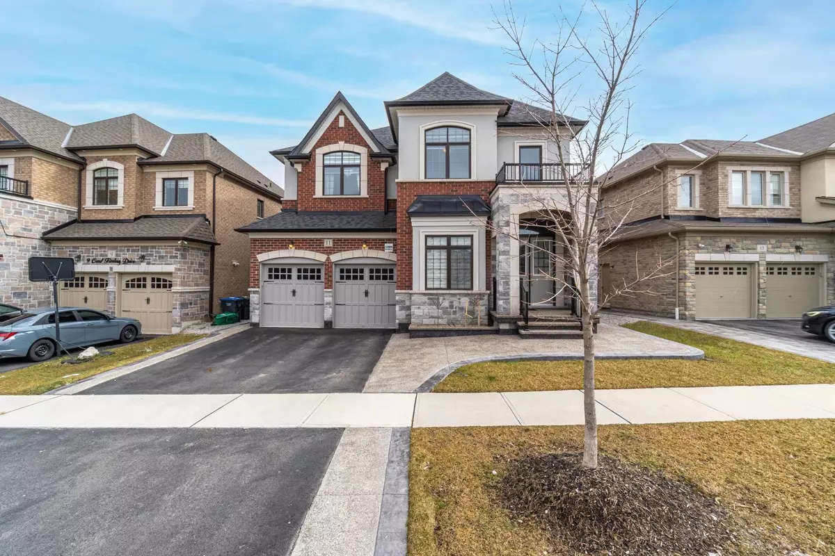 Brampton, ON L6P 4E2,11 Carl Finlay DR