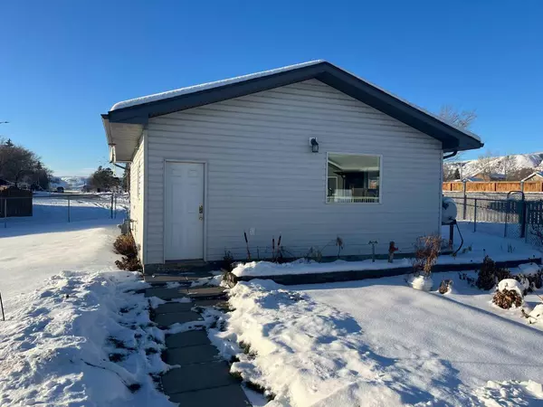 Drumheller, AB T0J 0Y1,221 13 Street NW