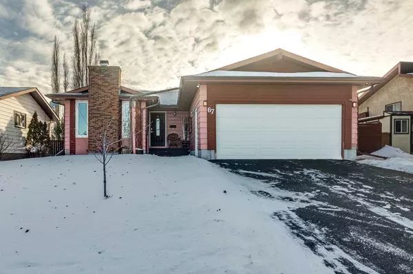 67 Howarth ST, Red Deer, AB T4N 6J8