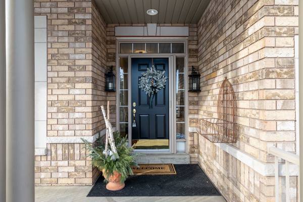 Oshawa, ON L1K 2W8,953 Greenleaf CIR