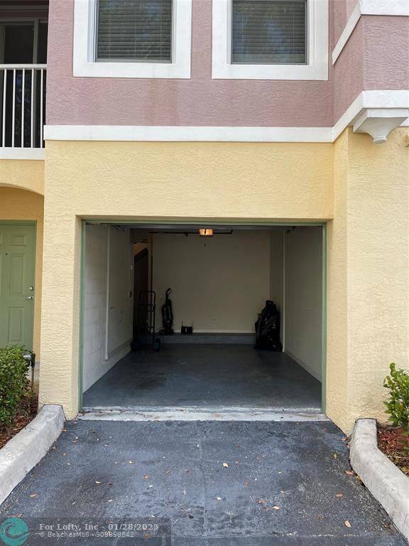 Pompano Beach, FL 33067,6508 W Sample Rd  #6508