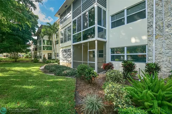 5151 W Oakland Park Blvd  #106, Lauderdale Lakes, FL 33313