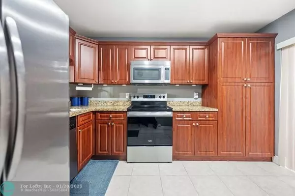 Coconut Creek, FL 33066,3469 Carambola Circle  #2479