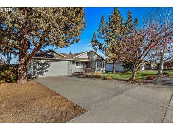 Bend, OR 97701,3058 NE BYERS CT