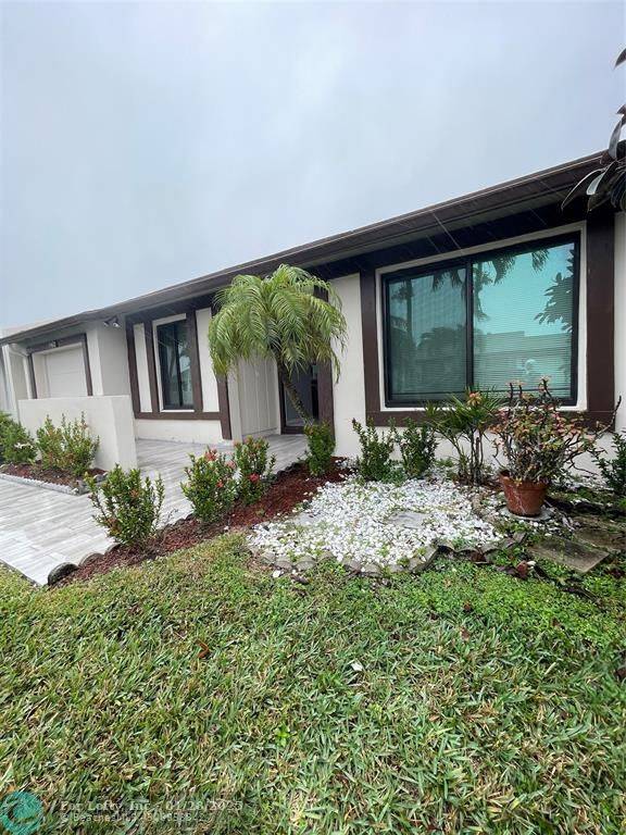 Delray Beach, FL 33484,15672 Bottlebrush Cir  #1