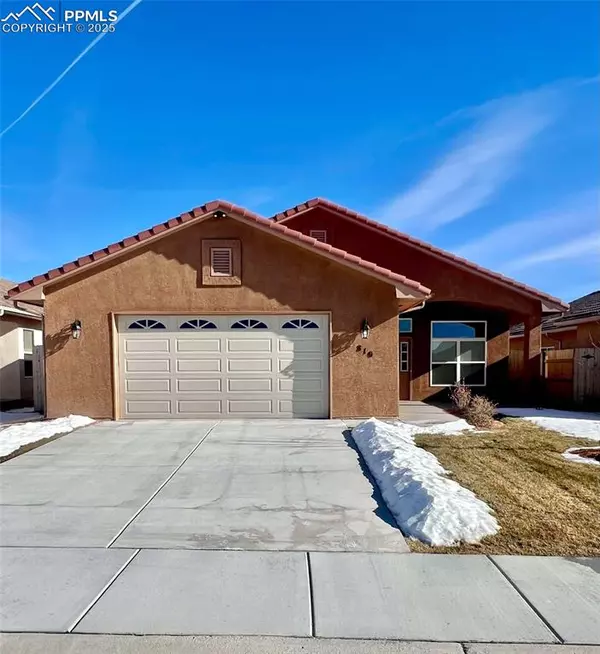 810 Thorncrest DR, Pueblo, CO 81005