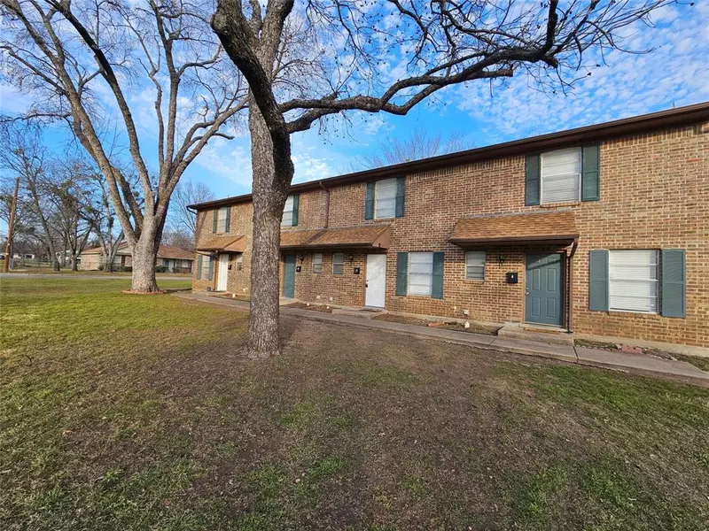 1122 Oxford Street #B, River Oaks, TX 76114