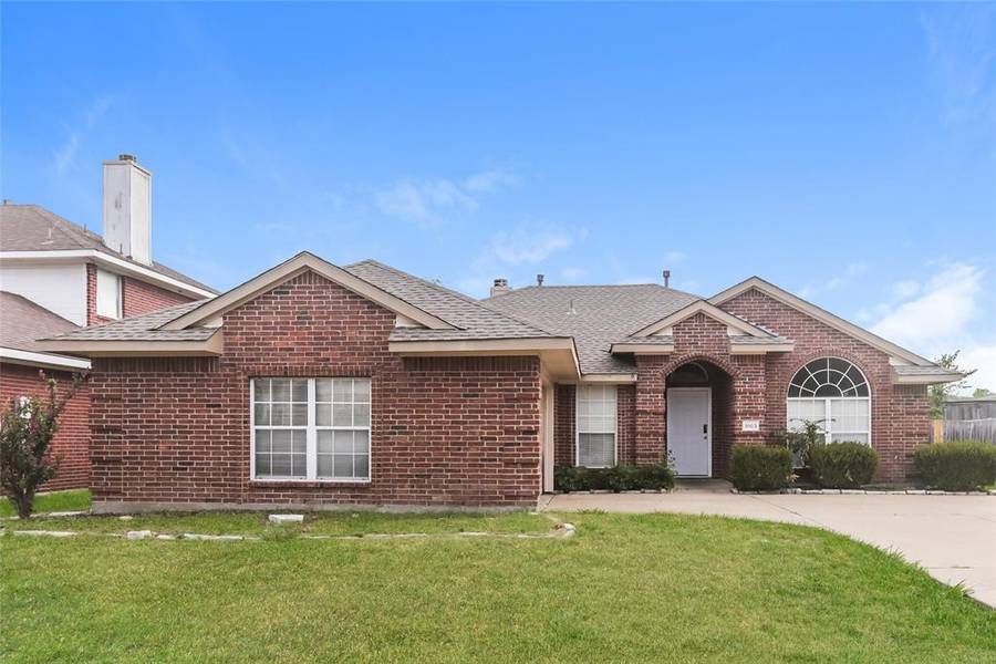 3103 Deerhollow Drive, Mesquite, TX 75181