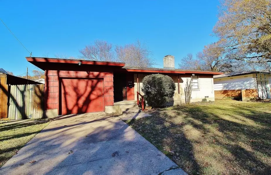 2343 Highwood Drive, Dallas, TX 75228