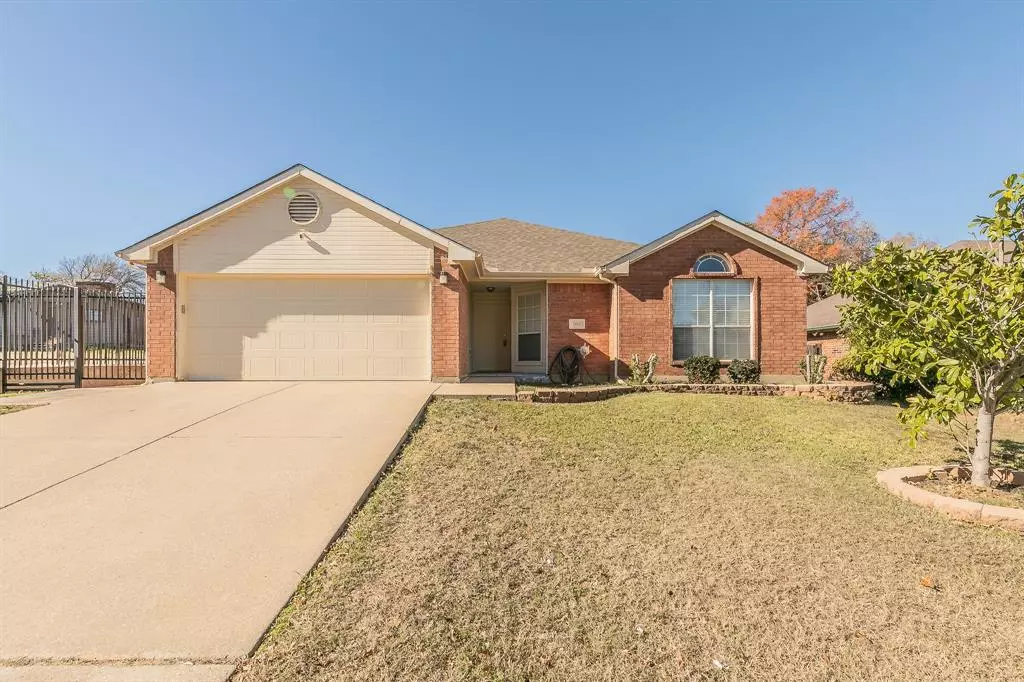 Fort Worth, TX 76112,1812 Canterbury Circle