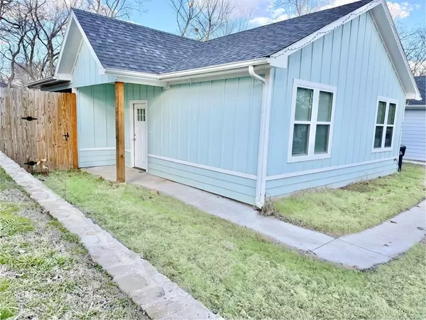 521 E Hanna, Denison, TX 75021