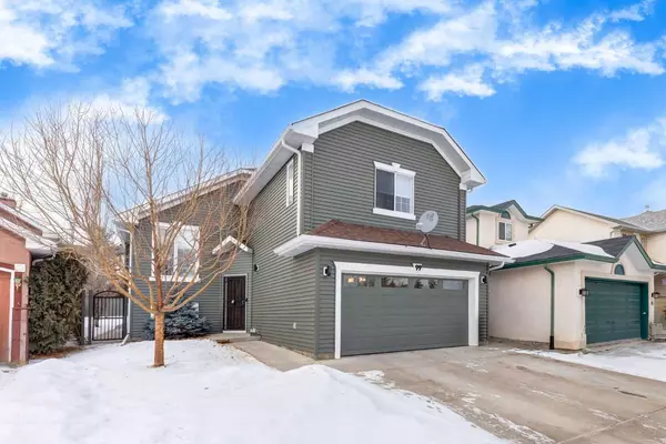 99 Somerset SQ Southwest, Calgary, AB T2Y 3E4