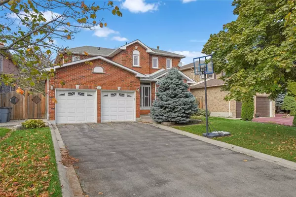 42 Topham CRES, Richmond Hill, ON L4C 9H1