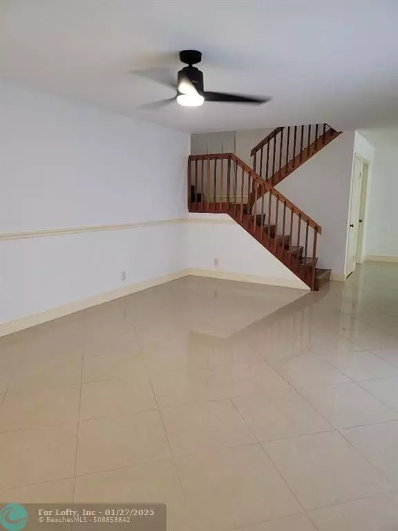 Plantation, FL 33324,9852 NW 6th Ct