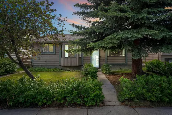 Calgary, AB T3J 1G1,15 Falworth PL NE