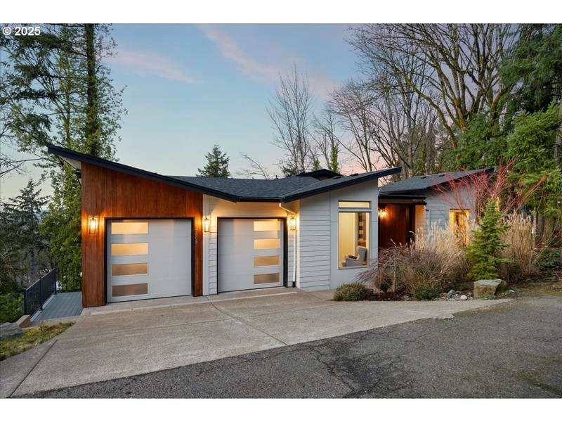 17808 HILLSIDE WAY, Lake Oswego, OR 97034