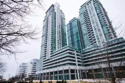 Toronto E09, ON M1P 0B2,70 Town Centre CT #203