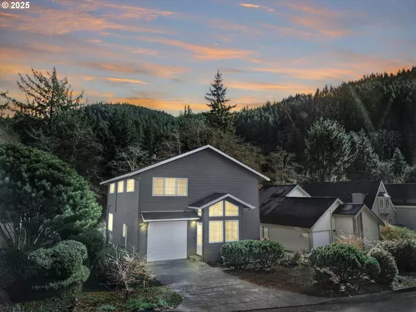 444 COMBS CIR, Yachats, OR 97498