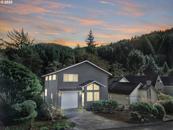 444 COMBS CIR, Yachats, OR 97498