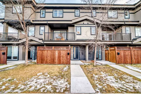 1812 47 ST Northwest, Calgary, AB T3B 0P5