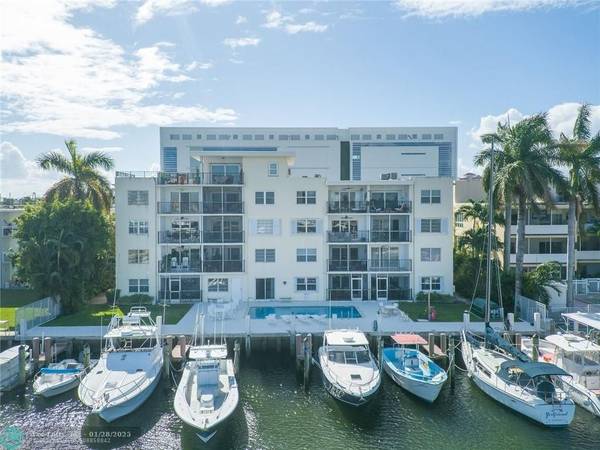 Fort Lauderdale, FL 33316,1435 SE 15th St  #202