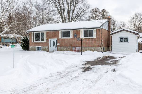 136 Parkdale AVE, Peterborough, ON K9L 1K4