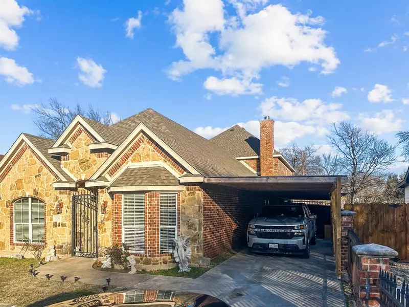 2628 Seevers Avenue, Dallas, TX 75216