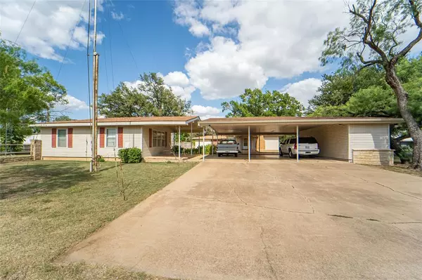 Breckenridge, TX 76424,1504 W Elm Street