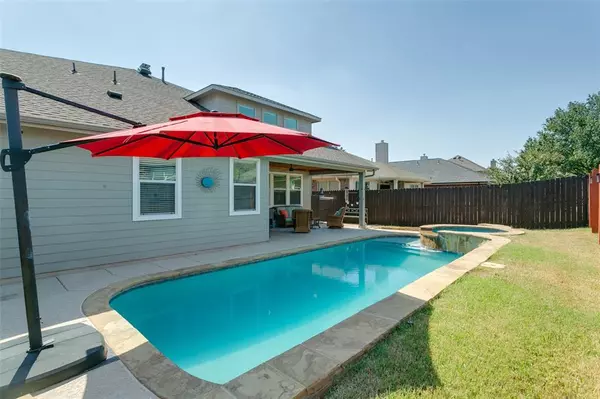 3937 Eaglerun Drive, Fort Worth, TX 76262