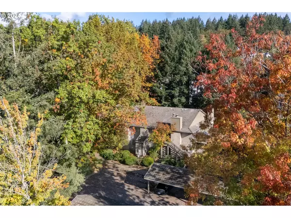 Lake Oswego, OR 97035,5 CRESTFIELD CT