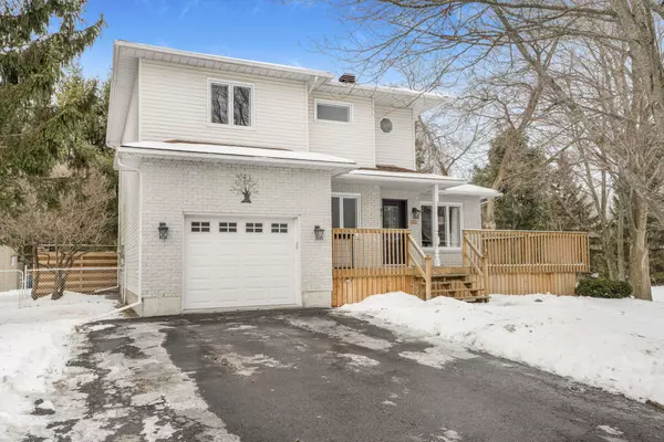 132 Corvinelli CRES, Russell, ON K4R 1G4